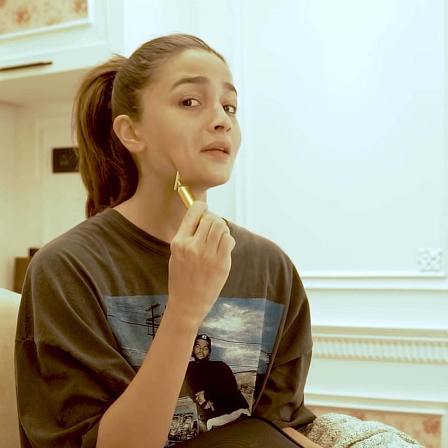 🔥 HOT SALE 🔥 24K Gold Electric Facial Massage Roller 🌟50% OFF🌟